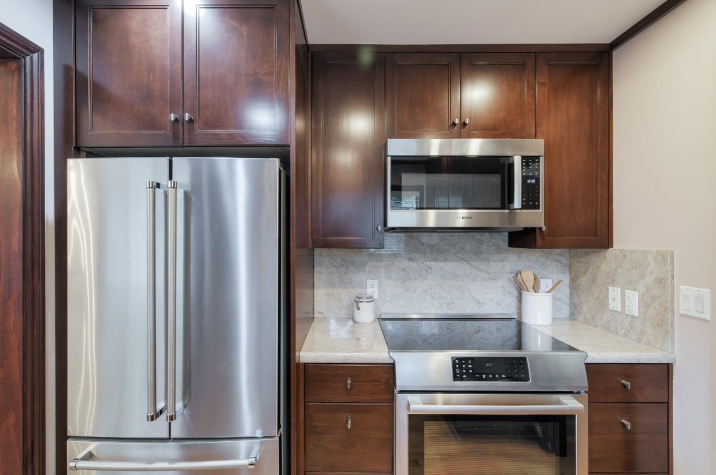 101 Cuesta Dr, Los Altos CA 94022-3942 exterior