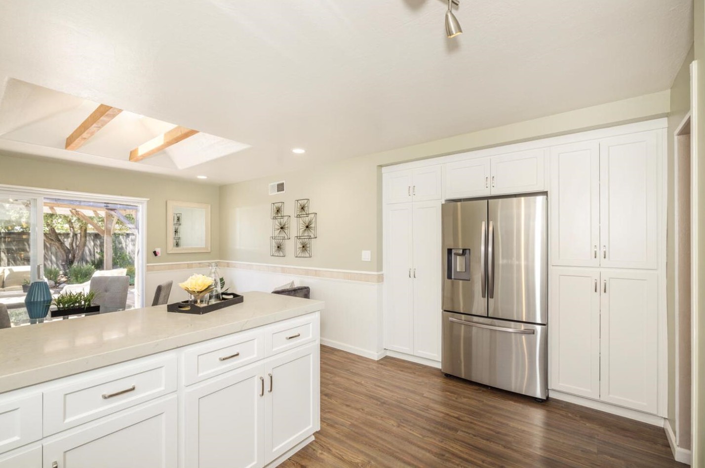 473 Chesapeake Ave, San Mateo CA  94404-3516 exterior