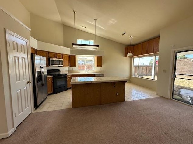 1330 El Cajon Ln, Los Banos, CA 93635