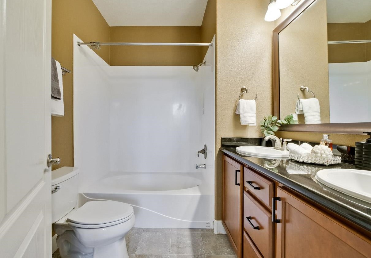 618 El Paseo Cir, Walnut Creek CA  94597-3155 exterior