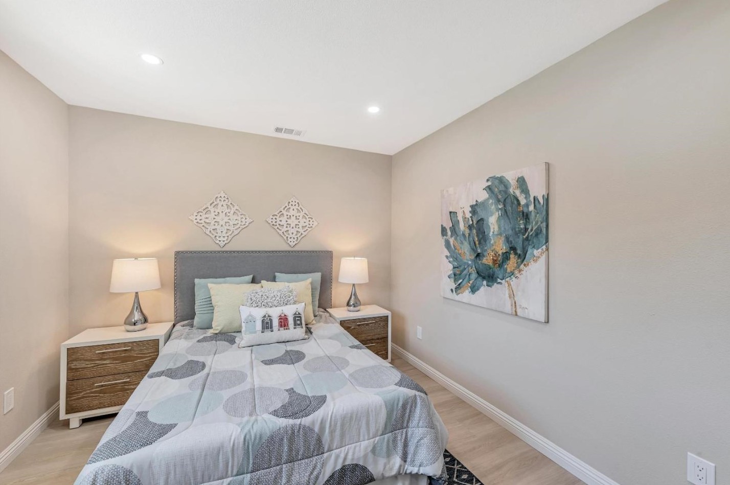 490 Temple Dr, Milpitas CA  95035-6036 exterior