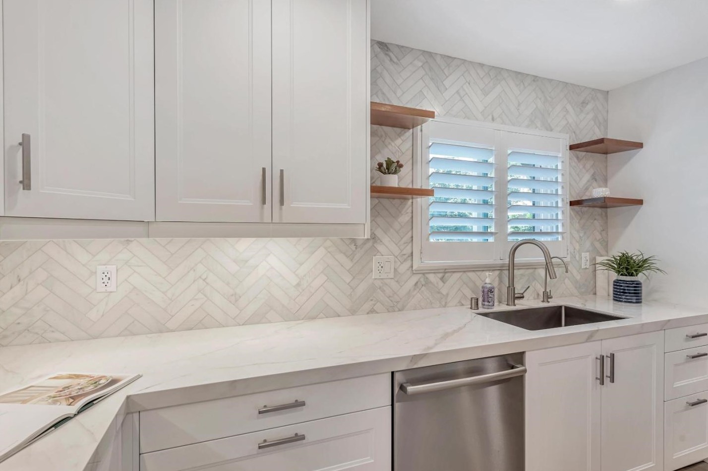 490 Temple Dr, Milpitas CA  95035-6036 exterior