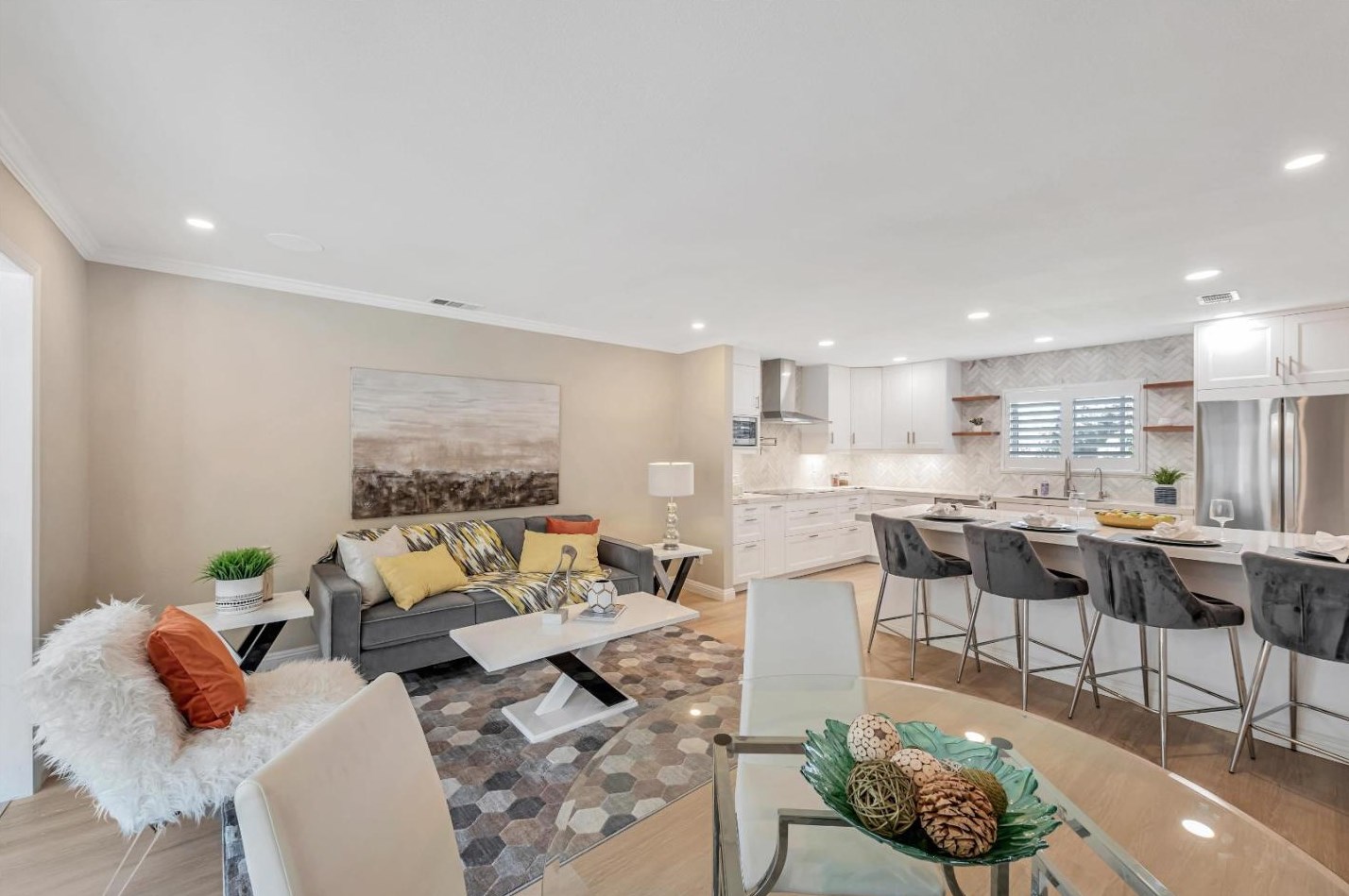 490 Temple Dr, Milpitas CA  95035-6036 exterior