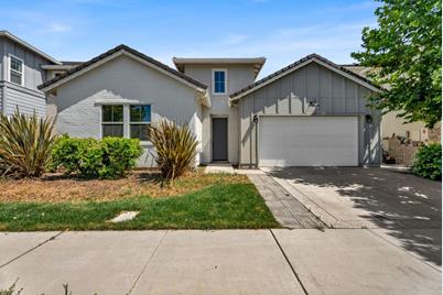 17156 Kestrel Ct, Lathrop, CA 95330 - Photo 1