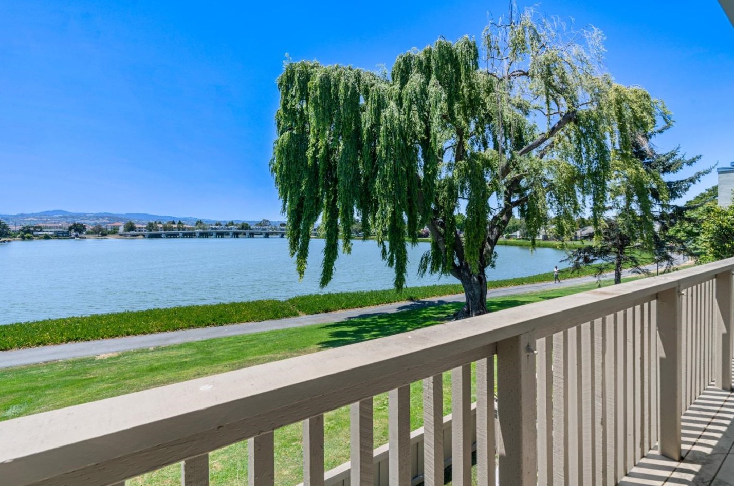 144 Beach Park Blvd, San Mateo CA  94404-2708 exterior