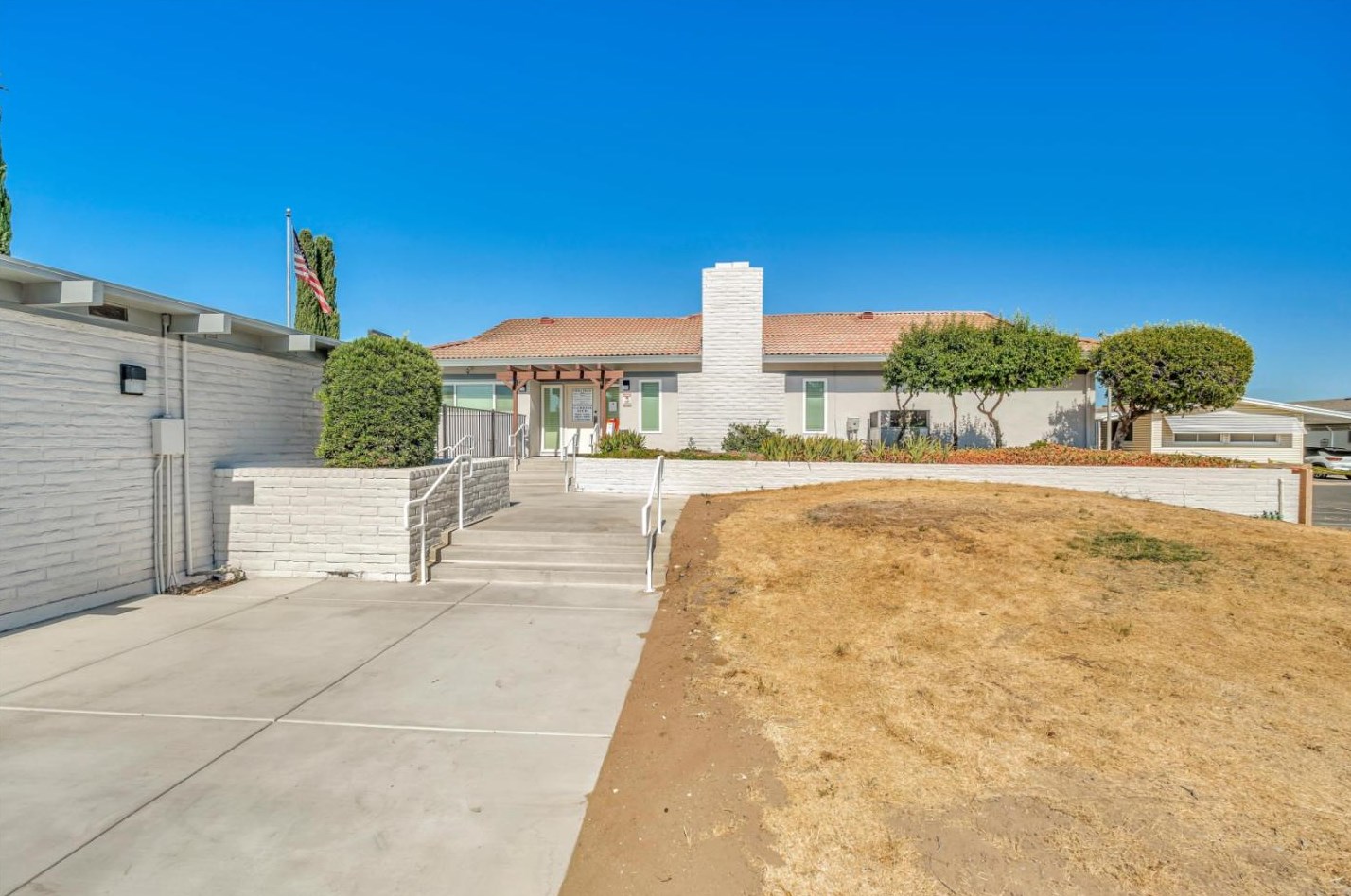 1830 Yosemite Ave, Manteca CA  95336-5009 exterior