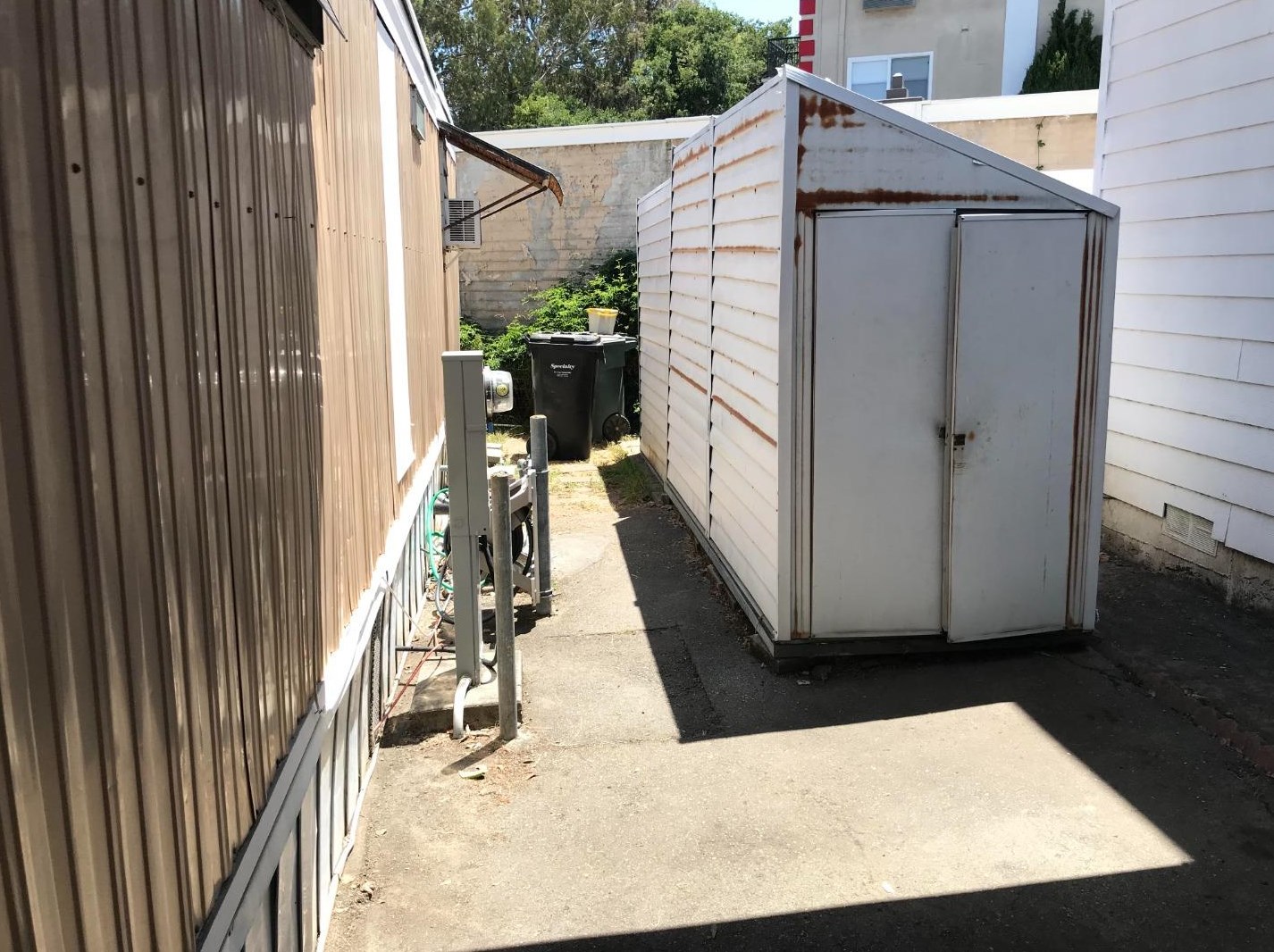 1201 Sycamore Ter, Sunnyvale CA  94086-8700 exterior