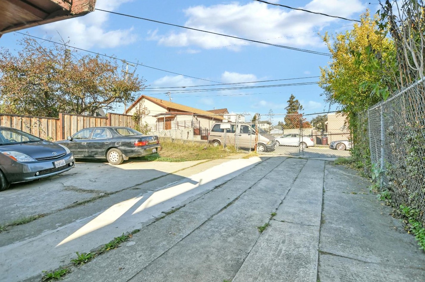 1317 24 St, Oakland CA  94601-1206 exterior