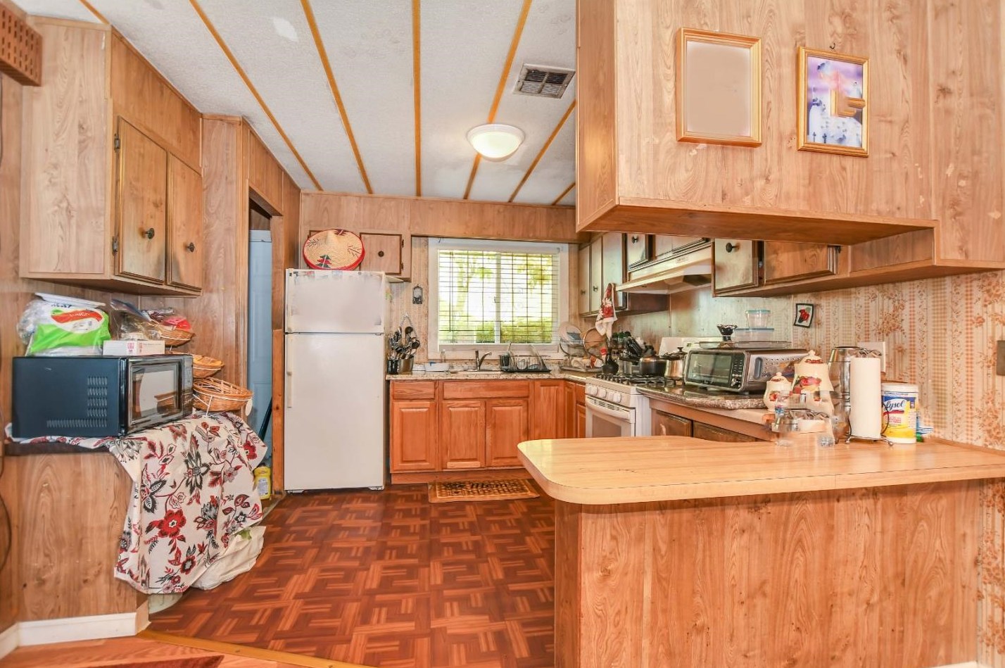 1317 24 St, Oakland CA  94601-1206 exterior