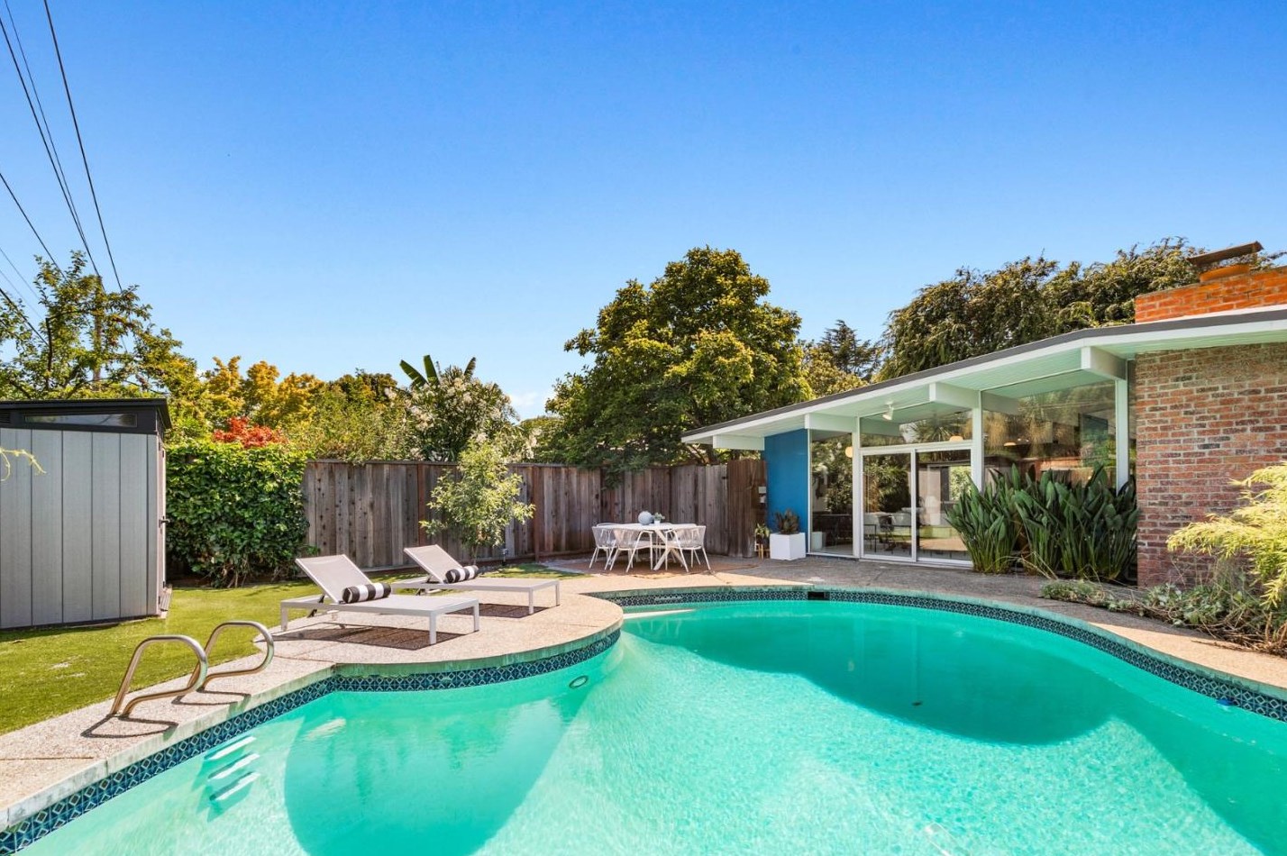 1150 Mary Ave, Sunnyvale CA  94087-2103 exterior