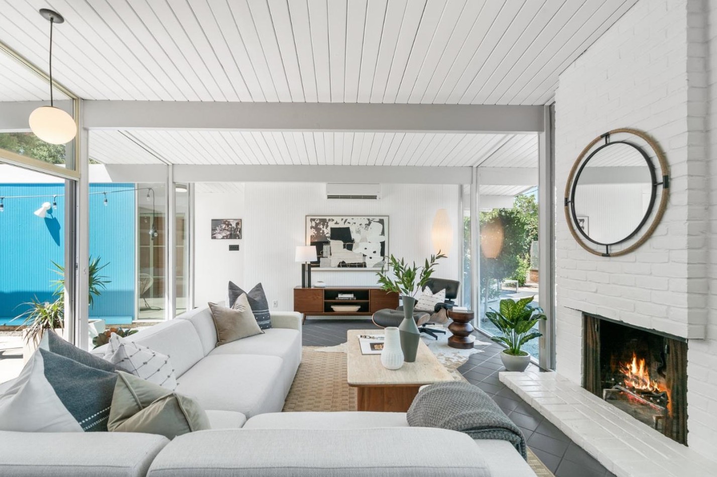 1150 Mary Ave, Sunnyvale CA  94087-2103 exterior