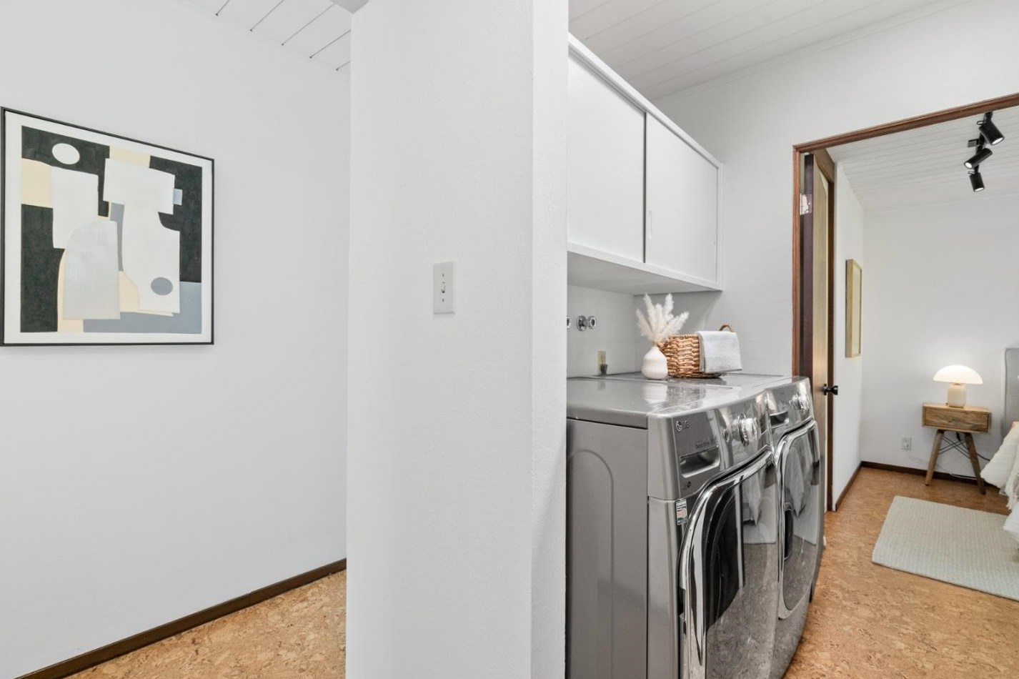 1150 Mary Ave, Sunnyvale CA  94087-2103 exterior