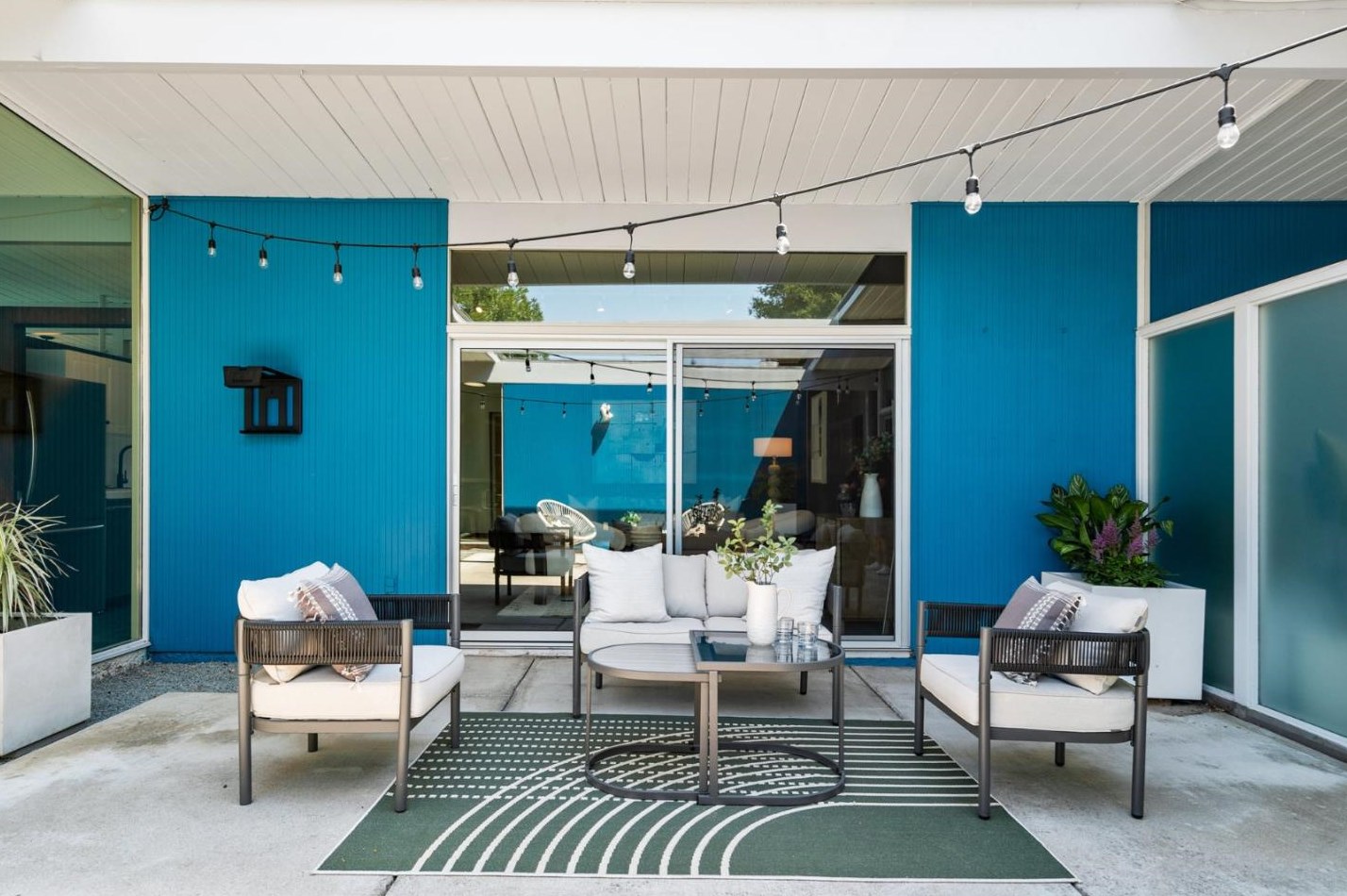 1150 Mary Ave, Sunnyvale CA  94087-2103 exterior