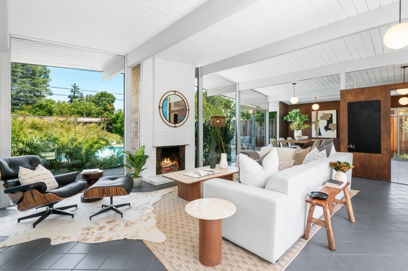 1150 Mary Ave, Sunnyvale CA  94087-2103 exterior