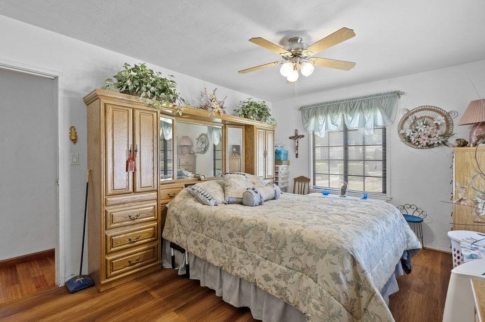 1765 Walnut Grove Ave, San Jose CA  95126-1335 exterior