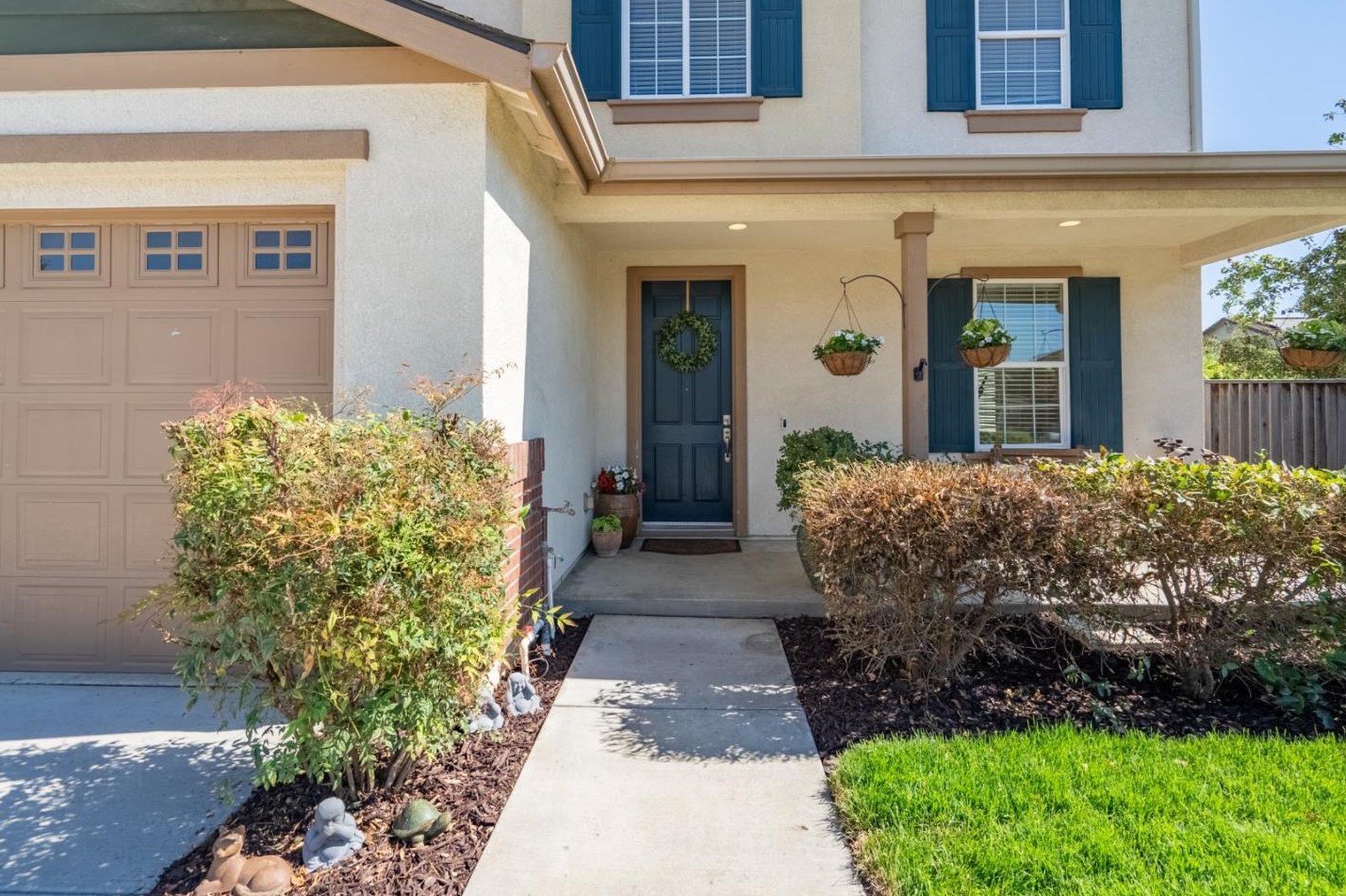 1731 Brighton Dr, Hollister CA  95023-8075 exterior