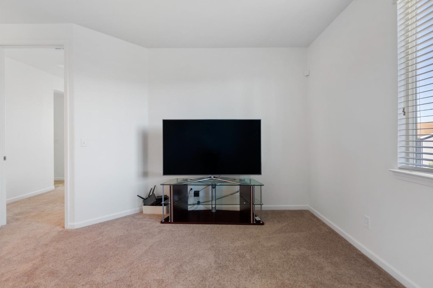 1731 Brighton Dr, Hollister CA  95023-8075 exterior