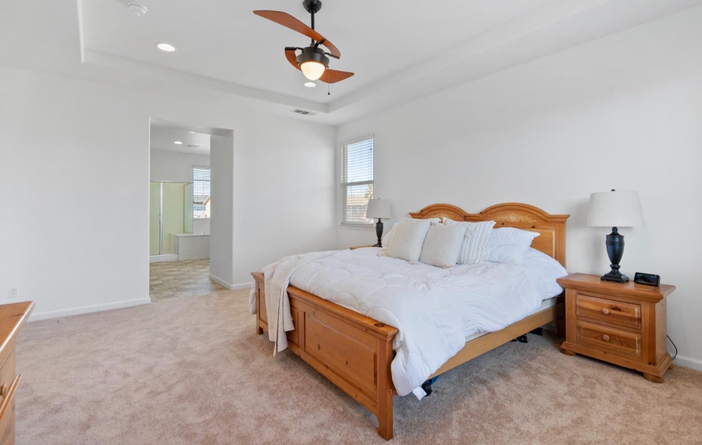 1731 Brighton Dr, Hollister CA  95023-8075 exterior