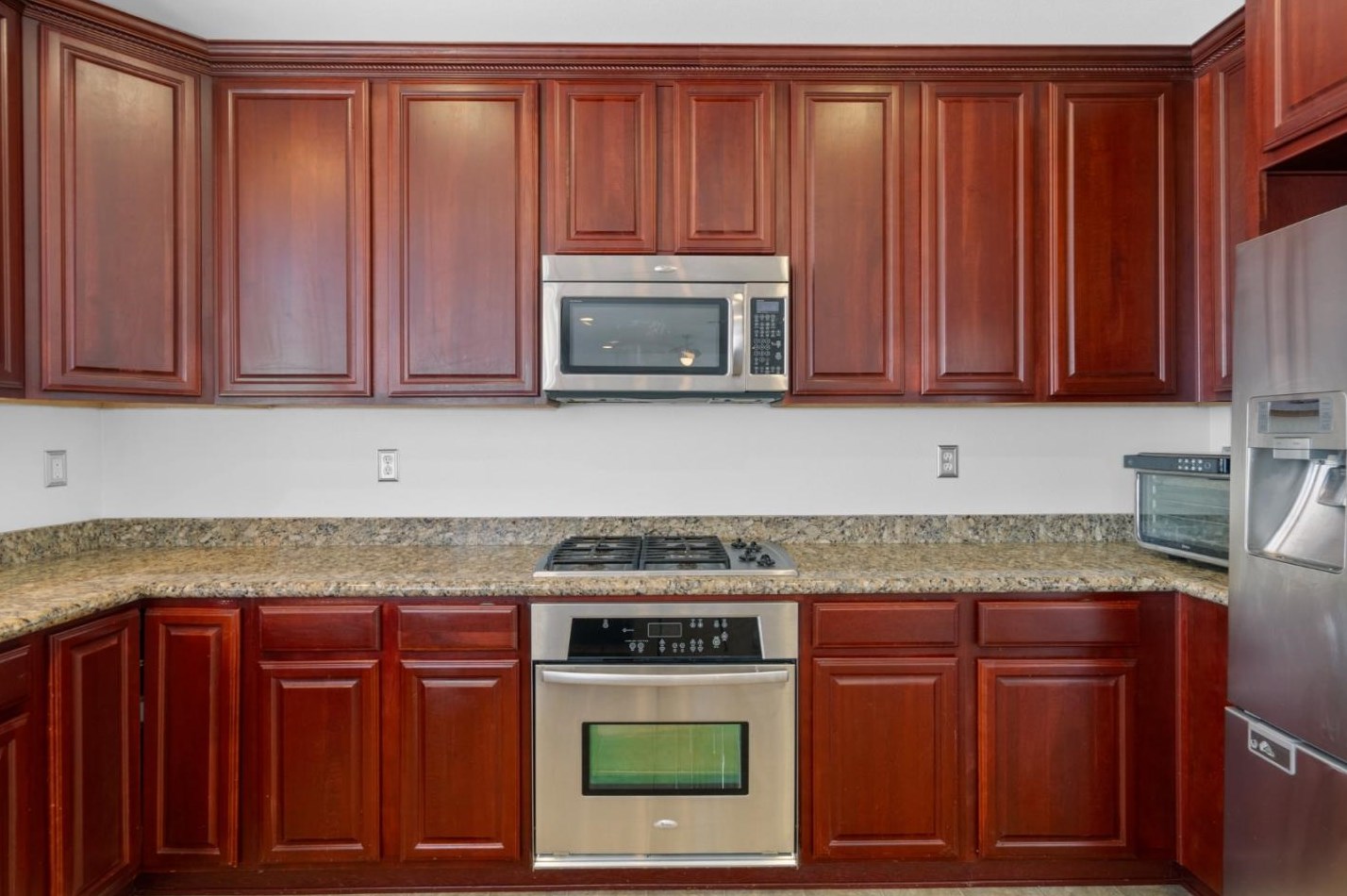 1731 Brighton Dr, Hollister CA  95023-8075 exterior