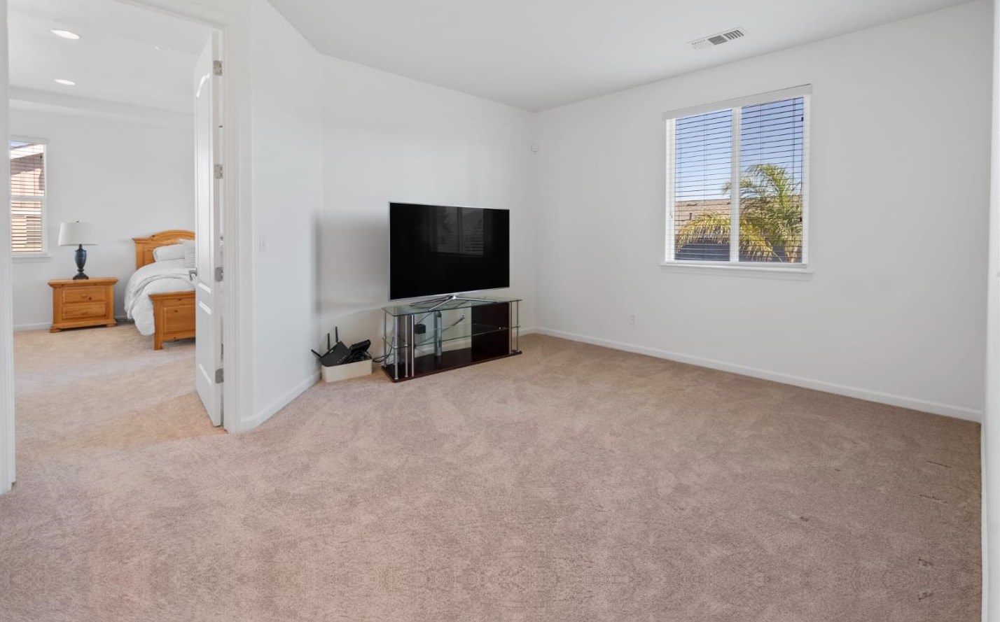 1731 Brighton Dr, Hollister CA  95023-8075 exterior