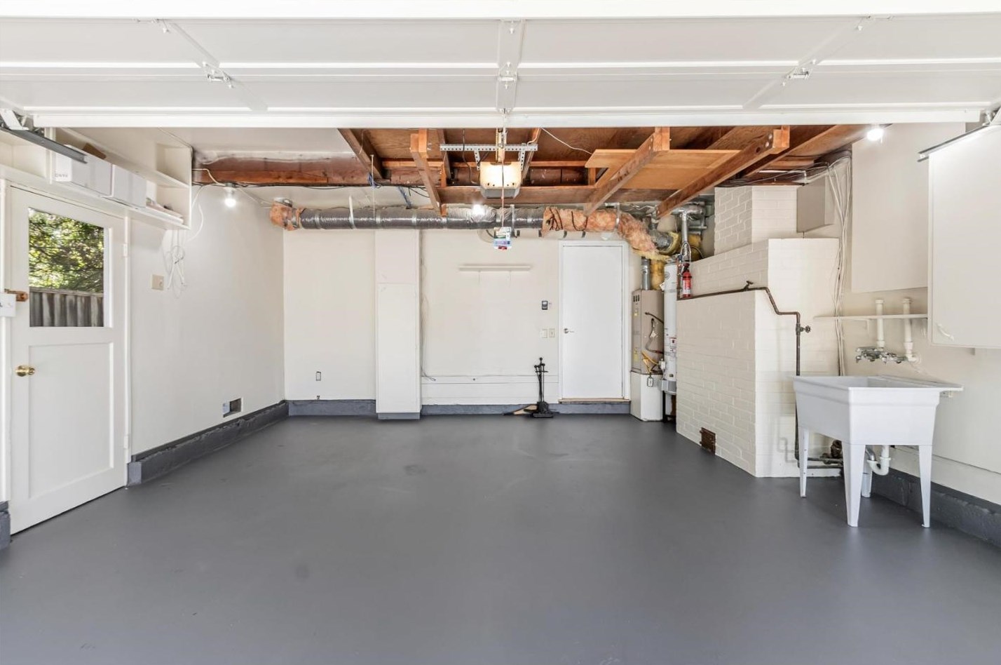 1570 Ben Roe Dr, Los Altos CA 94024-6241 exterior