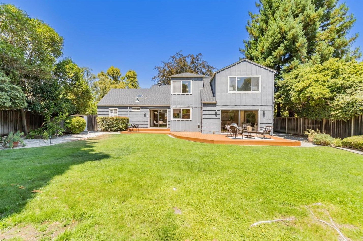 1570 Ben Roe Dr, Los Altos CA 94024-6241 exterior