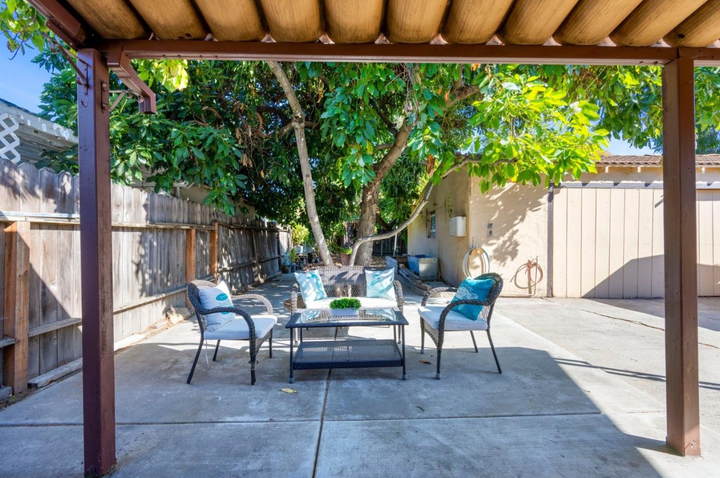 1626 San Fernando St, San Jose CA  95116-2421 exterior