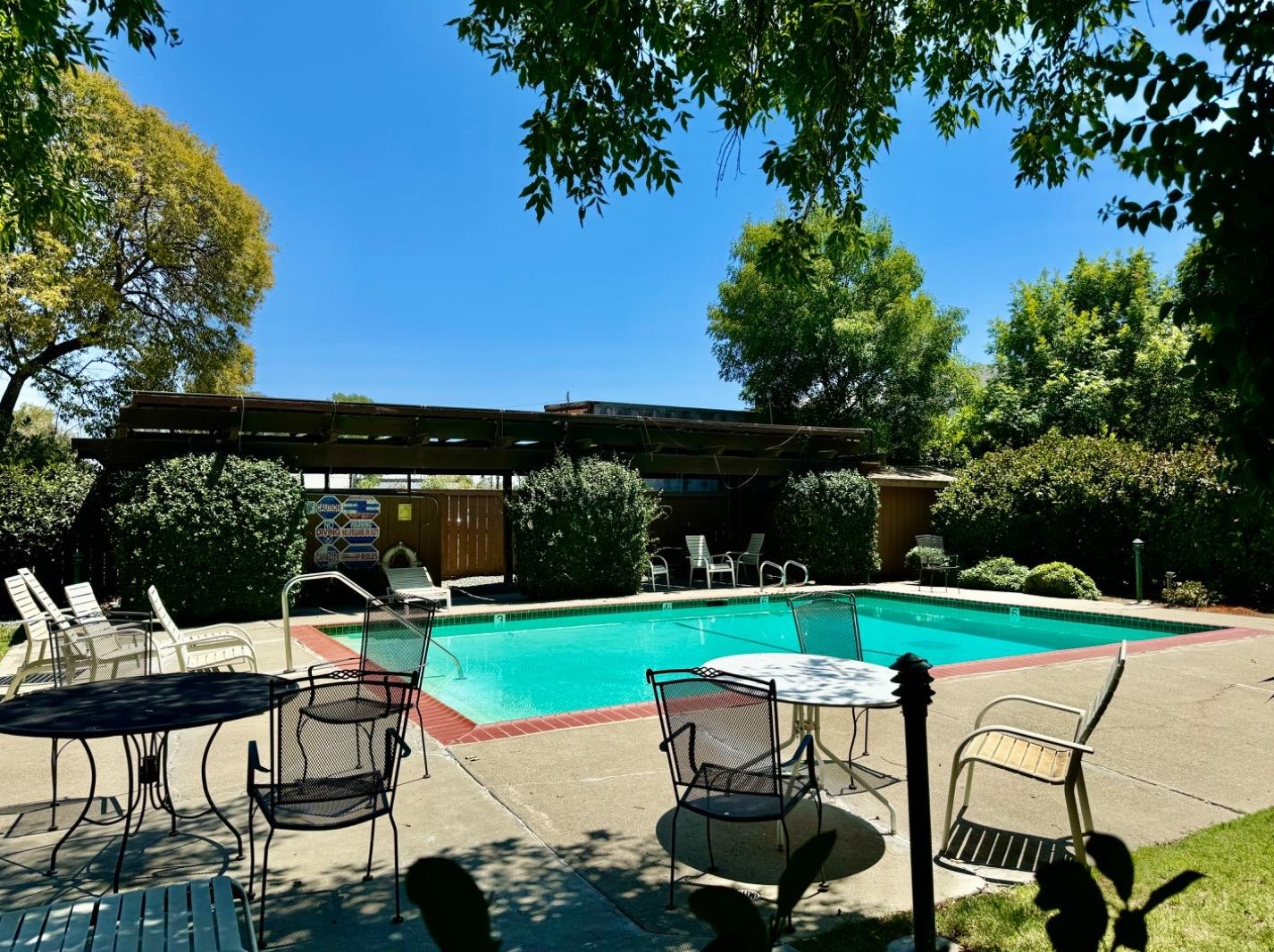 2398 Walters Way, Concord CA  94520-3662 exterior