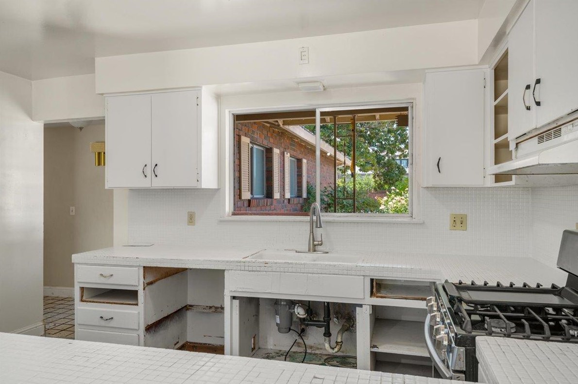 3421 Williams Rd, San Jose CA  95117-2570 exterior