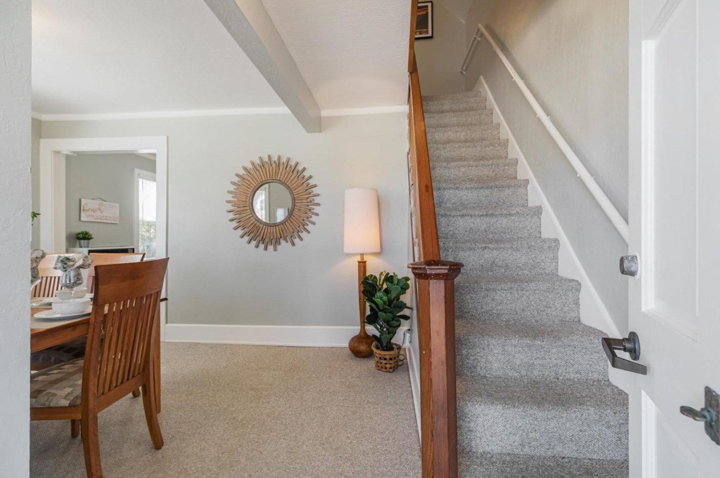 1555 Lincoln Ave, Capitola CA  95010-3852 exterior