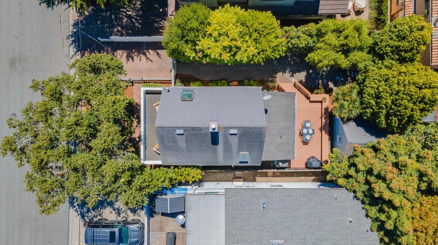 1555 Lincoln Ave, Capitola CA  95010-3852 exterior