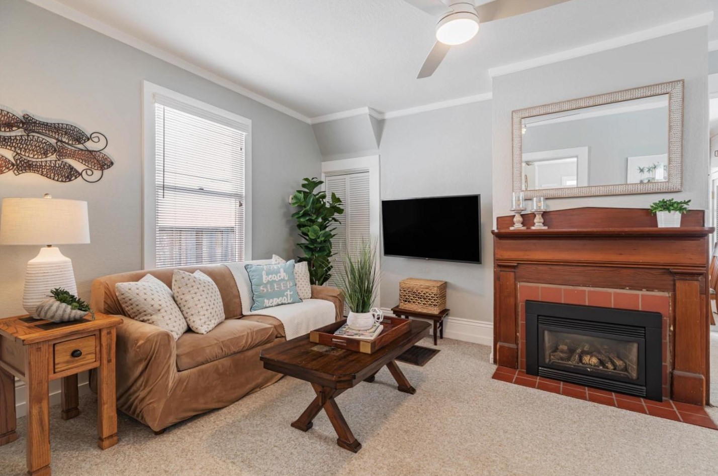 1555 Lincoln Ave, Capitola CA  95010-3852 exterior