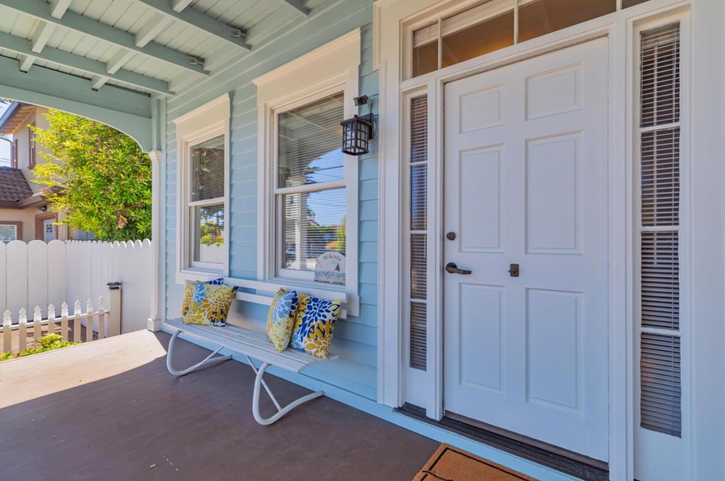 1555 Lincoln Ave, Capitola CA  95010-3852 exterior