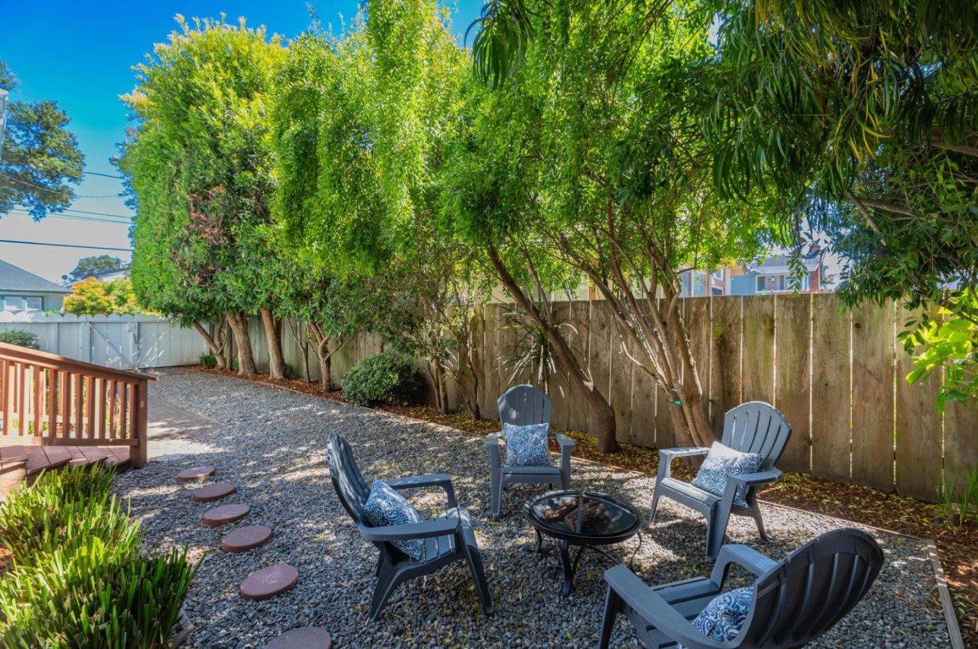 1555 Lincoln Ave, Capitola CA  95010-3852 exterior