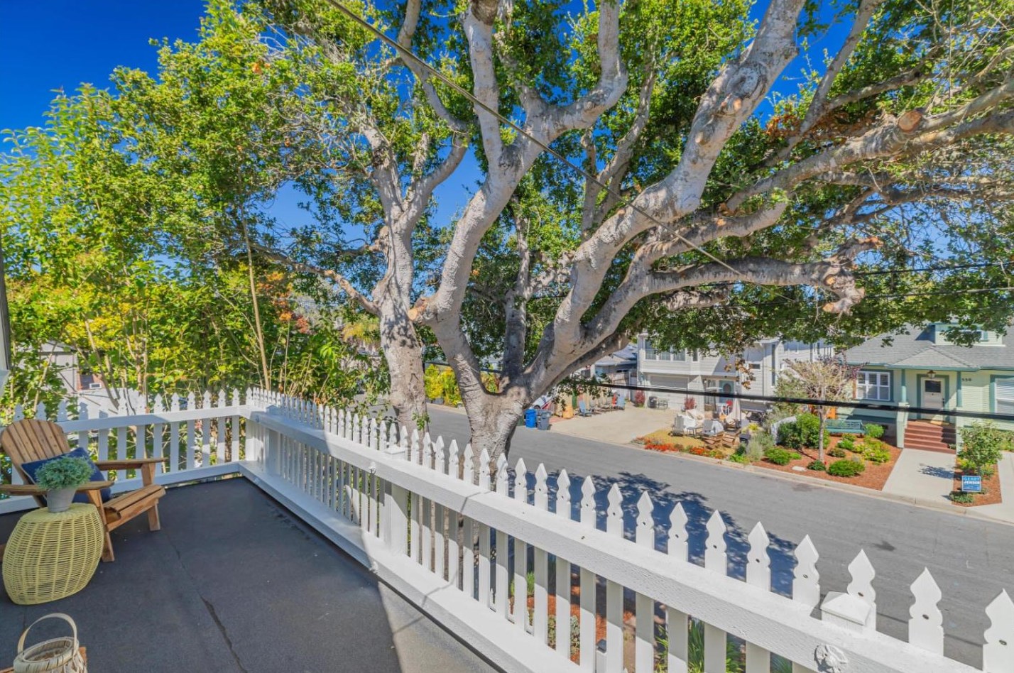 1555 Lincoln Ave, Capitola CA  95010-3852 exterior