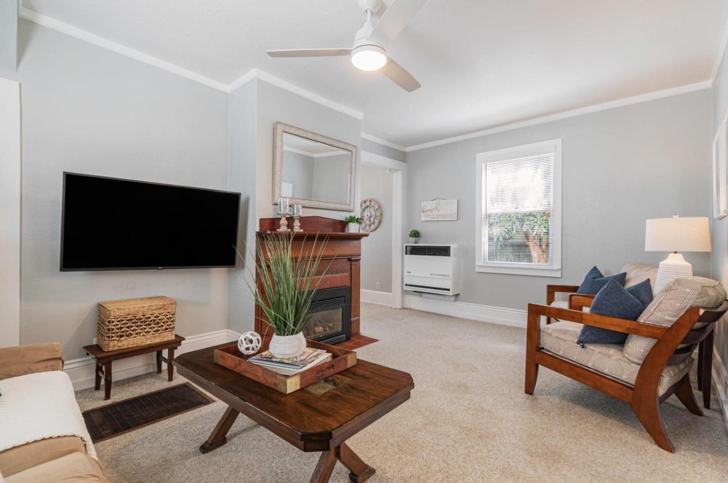 1555 Lincoln Ave, Capitola CA  95010-3852 exterior