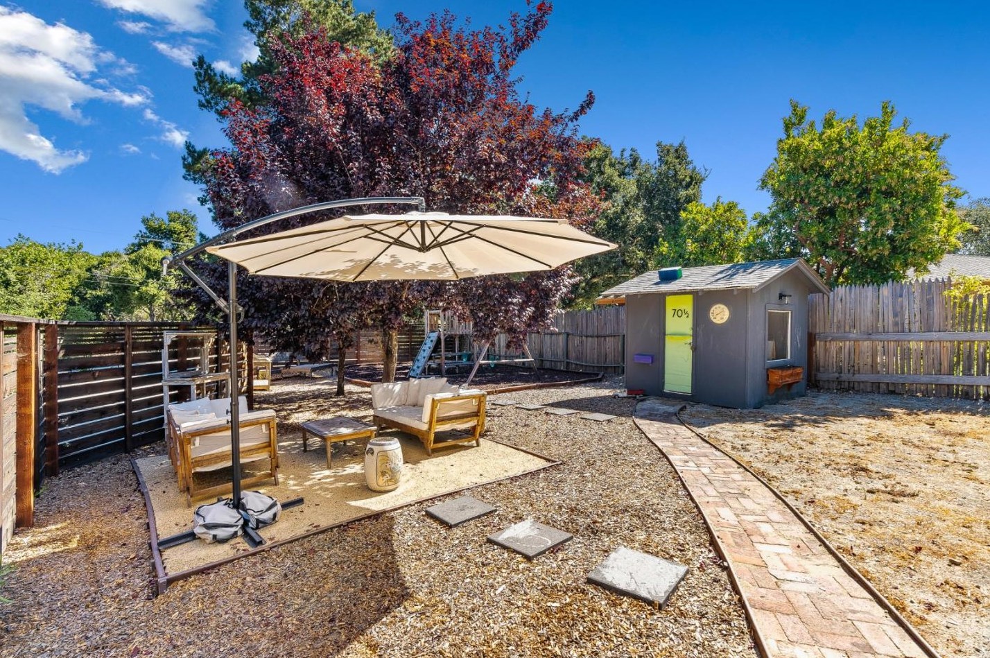 70 Paseo Hermoso, Salinas CA  93908-9167 exterior