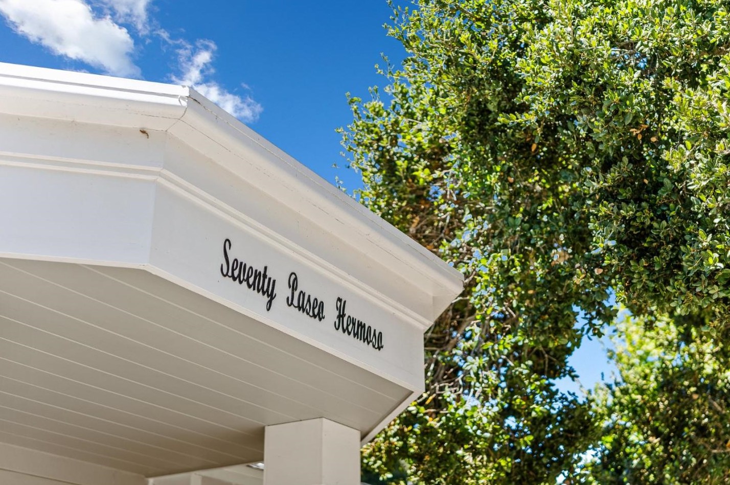 70 Paseo Hermoso, Salinas CA  93908-9167 exterior