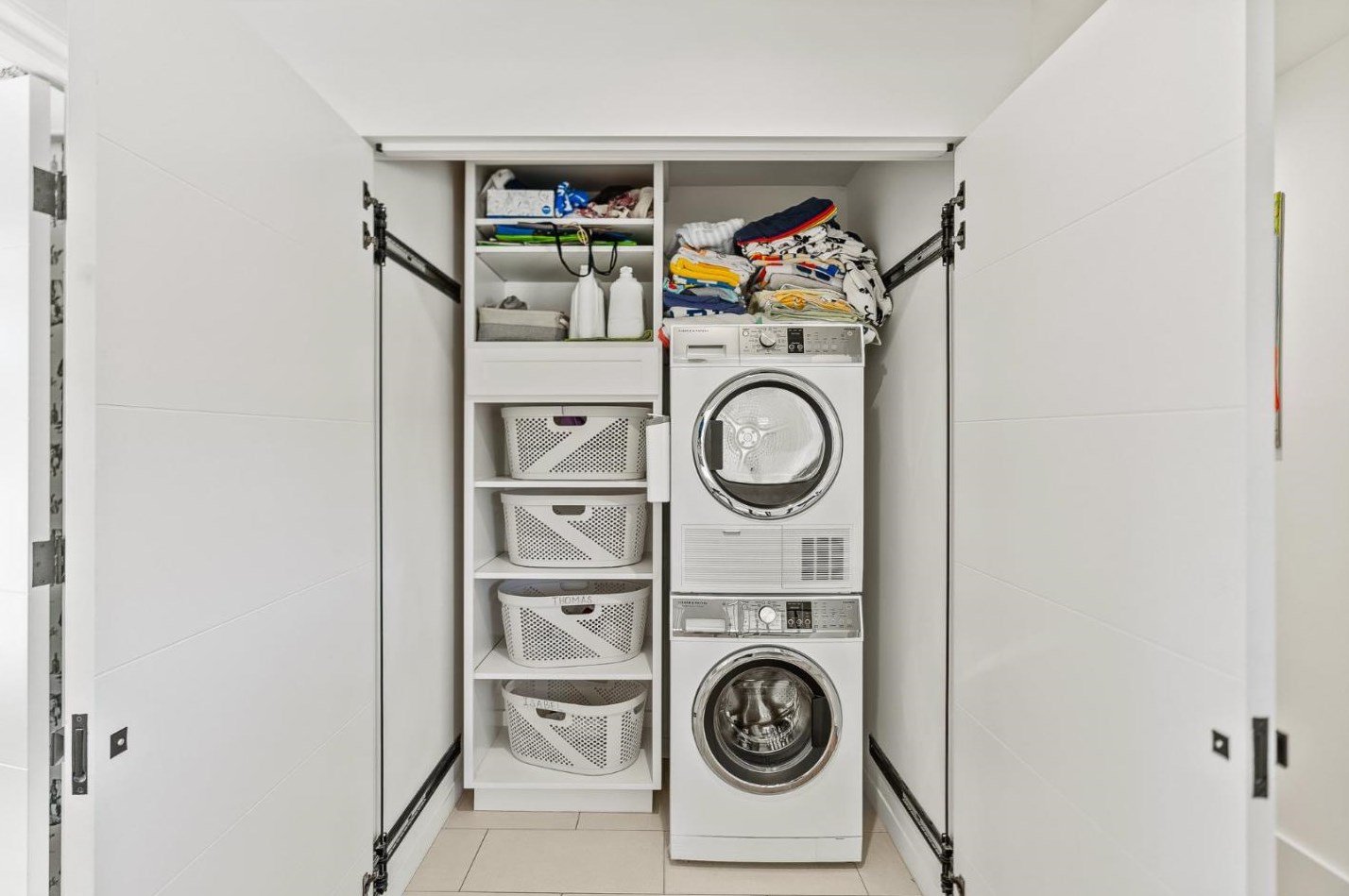 70 Paseo Hermoso, Salinas CA  93908-9167 exterior