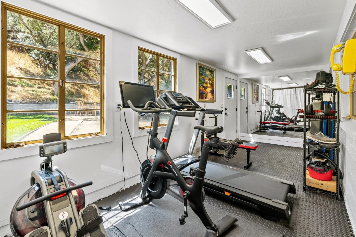 70 Paseo Hermoso, Salinas CA  93908-9167 exterior