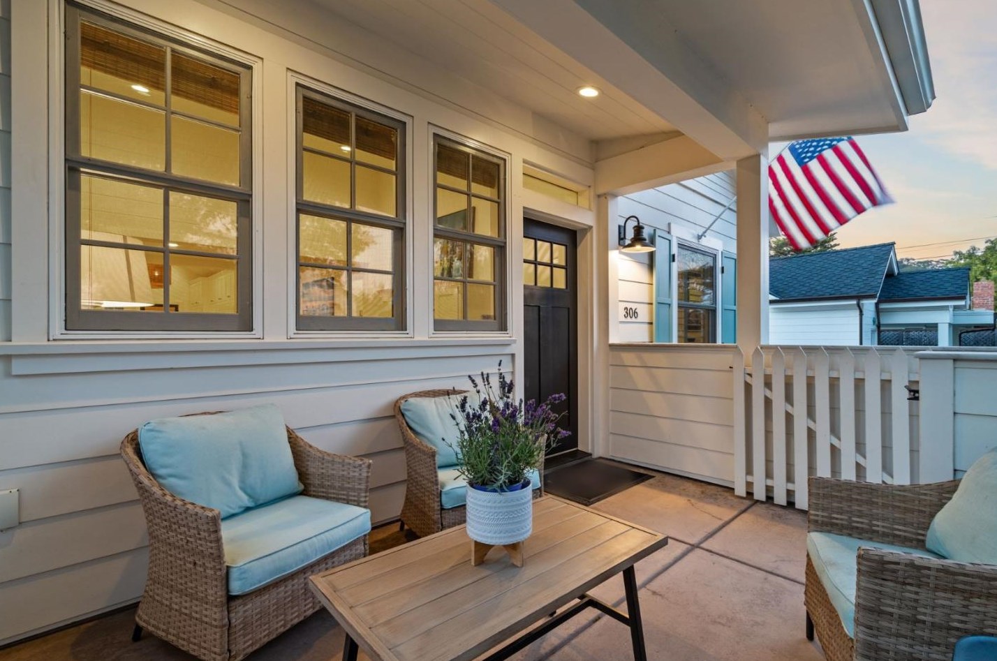 306 El Salto Dr, Capitola CA 95010-3414 exterior