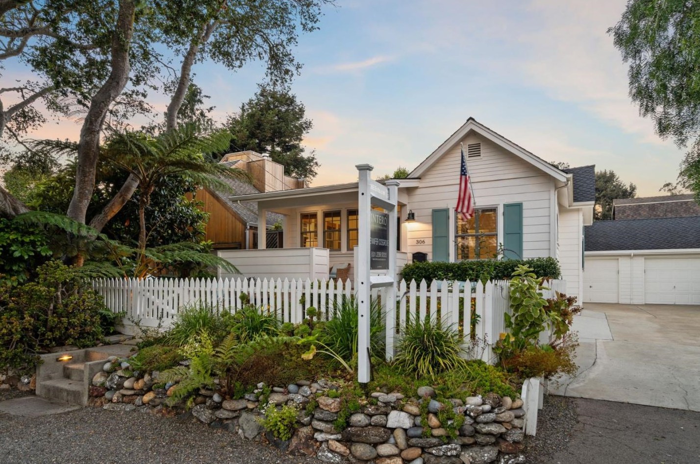 306 El Salto Dr, Capitola CA 95010-3414 exterior