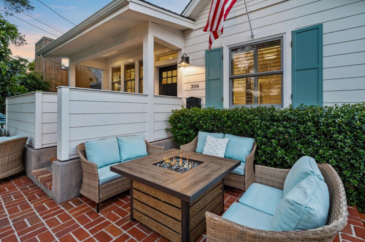 306 El Salto Dr, Capitola CA 95010-3414 exterior