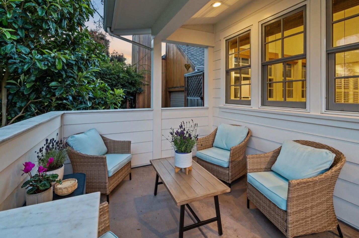 306 El Salto Dr, Capitola CA 95010-3414 exterior