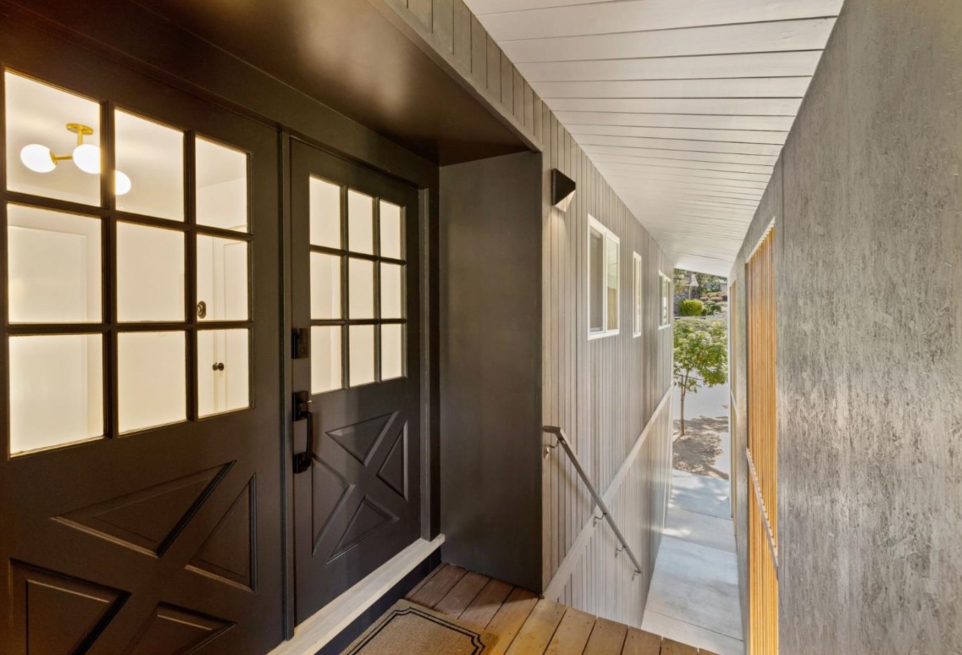 470 La Mesa Dr, Menlo Park CA  94028-7413 exterior