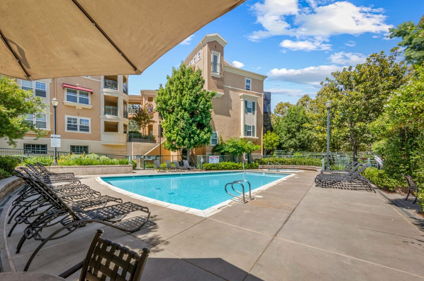 1390 Saddle Rack St, San Jose CA  95126-3469 exterior