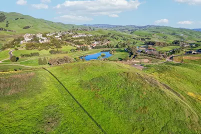 1339 Terra Vista Ct, Milpitas, CA 95035 - Photo 11