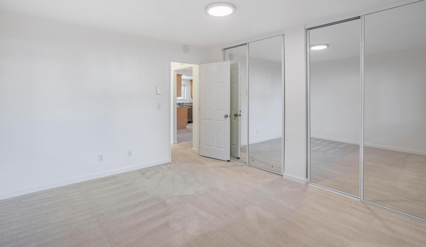 1051 Abbott Ave, Milpitas CA 95035-2941 exterior