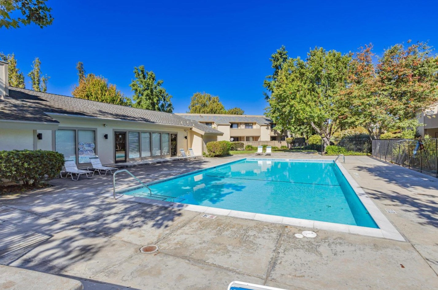 1051 Abbott Ave, Milpitas CA 95035-2941 exterior