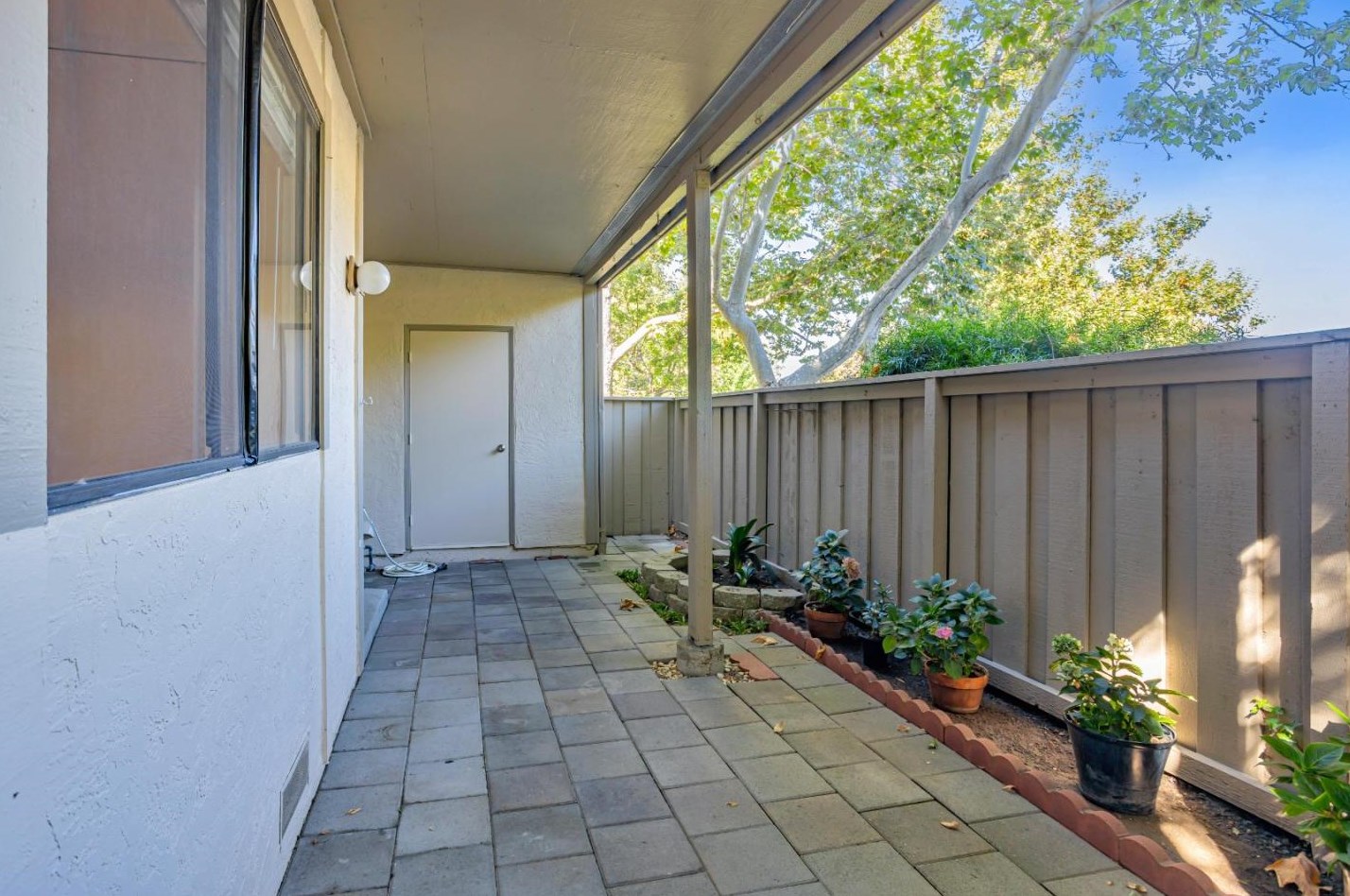 1051 Abbott Ave, Milpitas CA 95035-2941 exterior